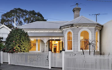 exterior house painter