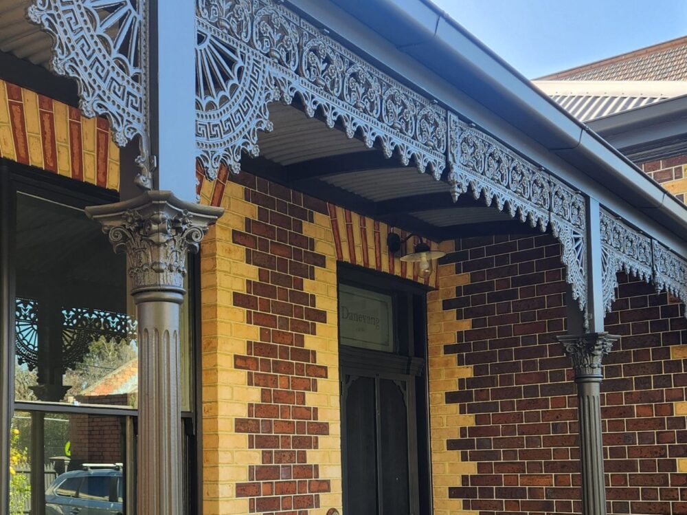 Painted decorative lacework on Kensington period home