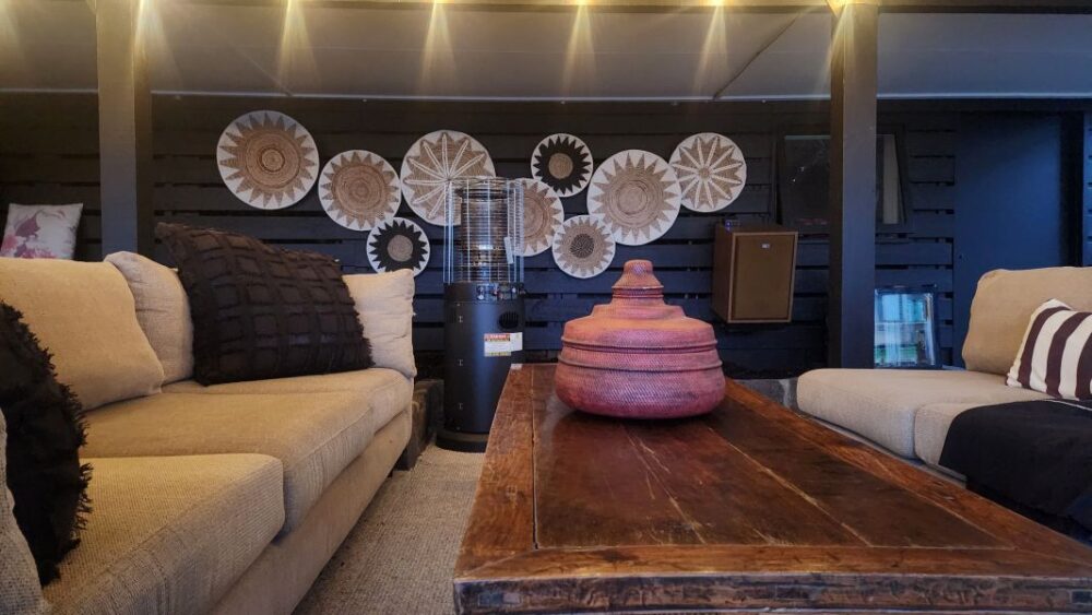 exterior entertaining area